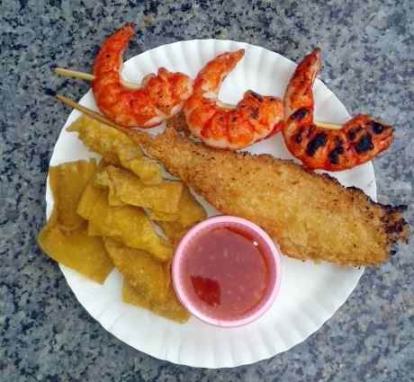 Street food - shrimps and chicken