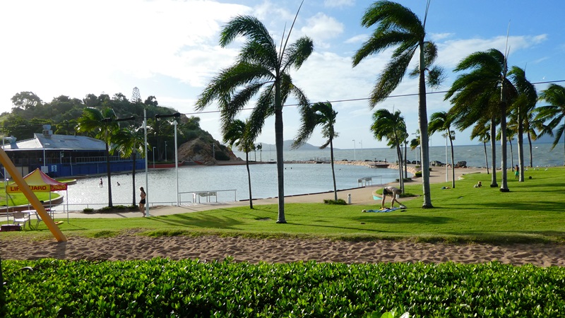 Townsville, Basen w parku, przy oceanie